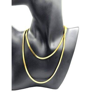 Long 30" Gold herringbone VEN signed chain necklace good condition